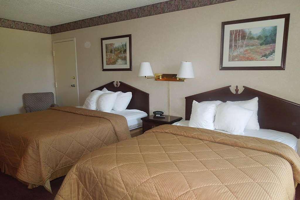 Baymont By Wyndham Northwood Motel Oda fotoğraf